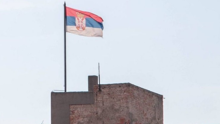 Жители сербского города в знак протеста заблокировали ж/д и порт - «В мире»