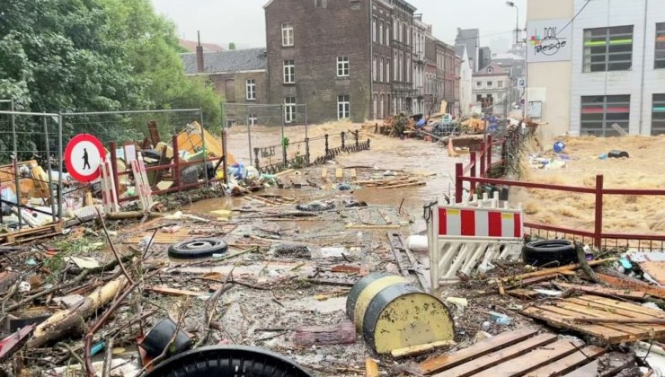 В Бельгии после крупного наводнения начался мусорный коллапс - «В мире»
