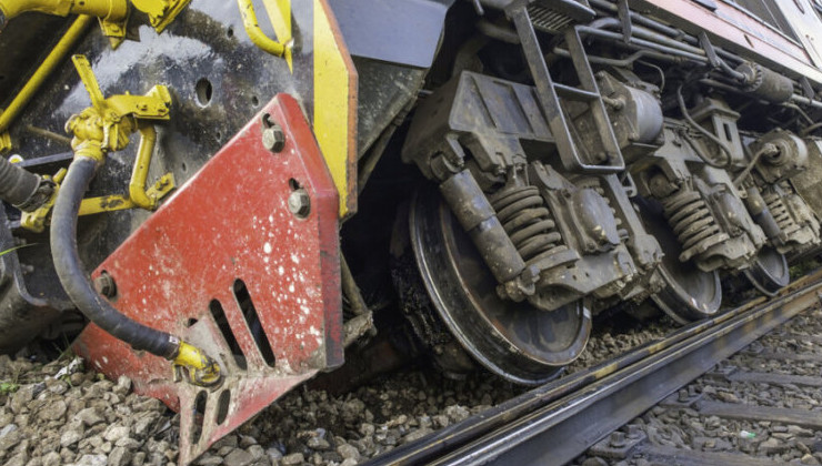 19 000 литров дизеля разлилось при аварии грузового поезда в США - «В мире»