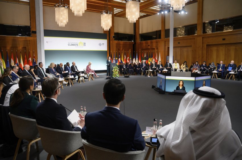 ОАЭ призвали к прагматичному энергетическому переходу - «В мире»