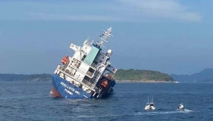 У берегов Пхукета затонул контейнеровоз с опасным грузом - «В мире»