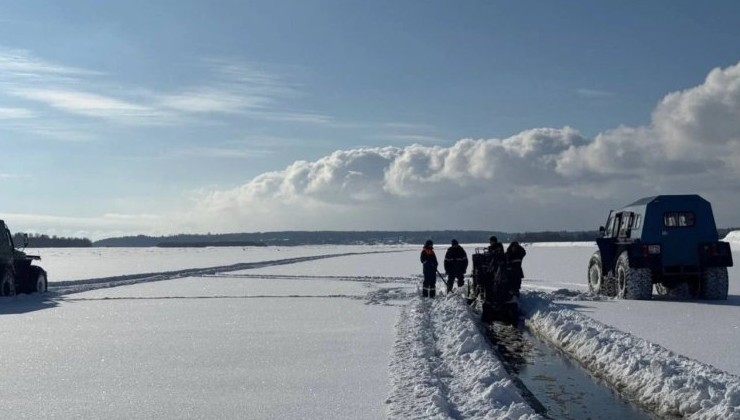 На Северной Двине и Сухоне начались ледорезные работы для предотвращения паводков - «Экология России»